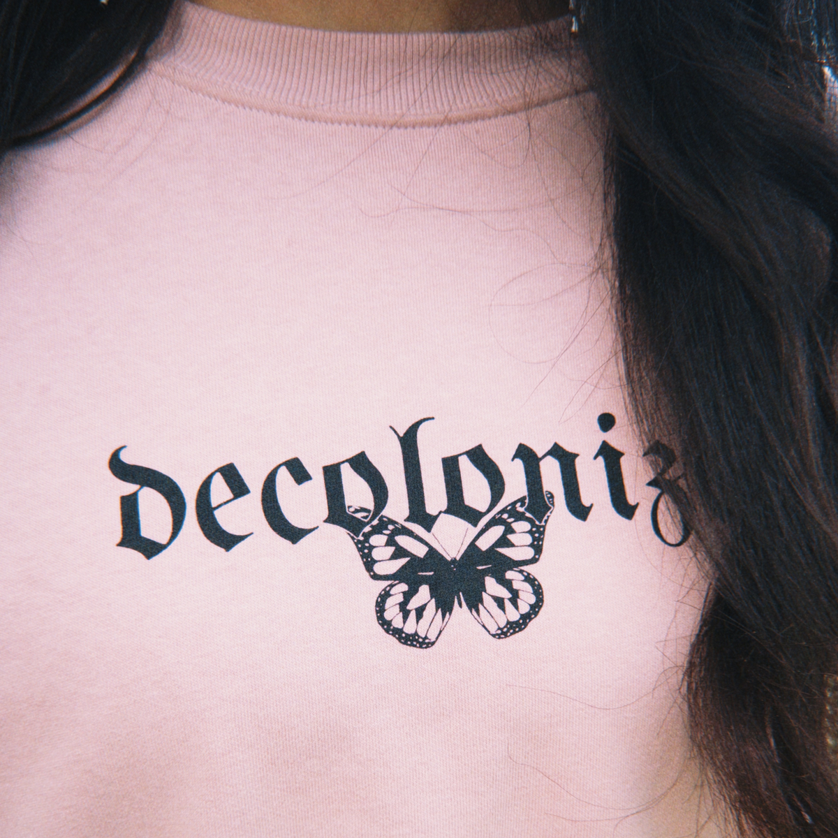 PINK DECOLONIZE CREW - BOXY FIT